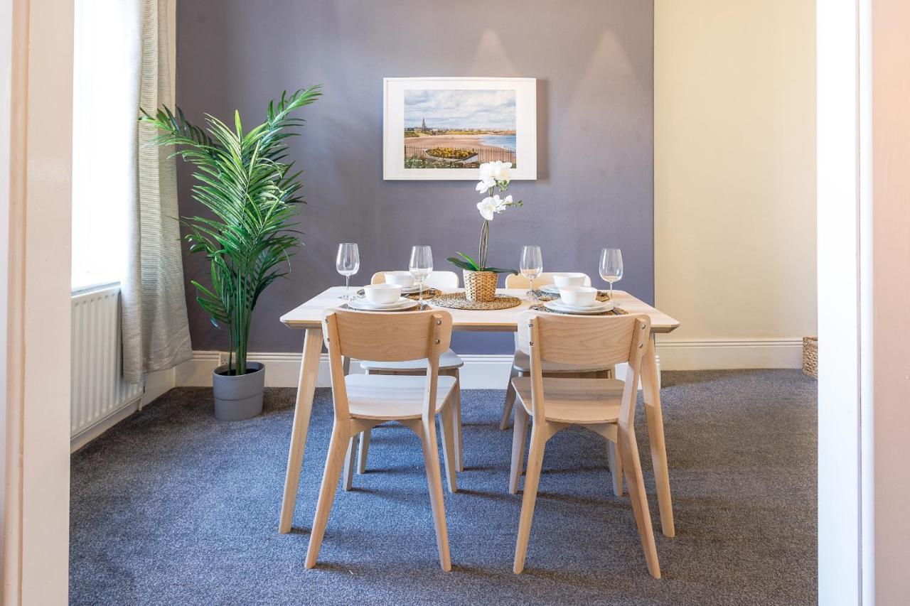 Cozy Coastal Getaway Apartment นอร์ทชีลด์ส ภายนอก รูปภาพ